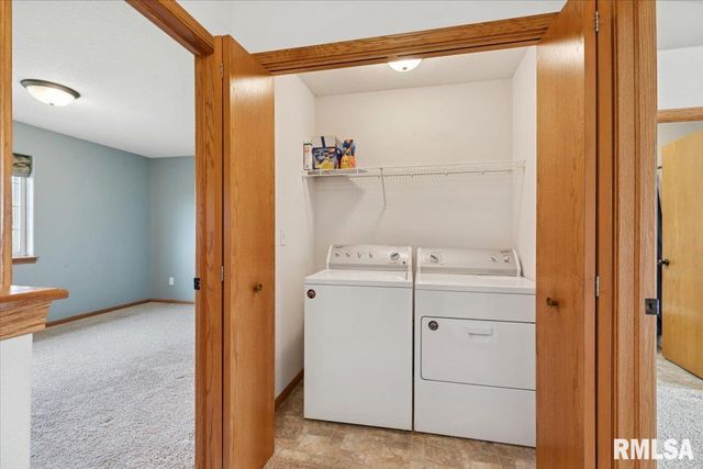 5910 AUSTIN Avenue, Davenport, IA 52804