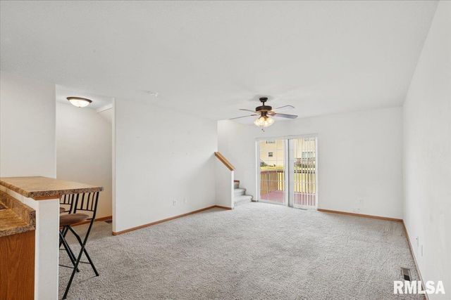 5910 AUSTIN Avenue, Davenport, IA 52804