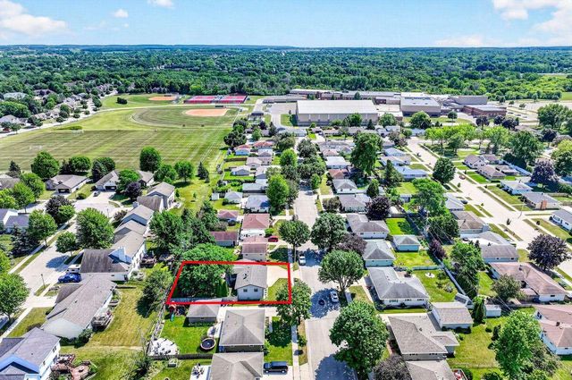 513 JEFFREY STREET, Combined Locks, WI 54113