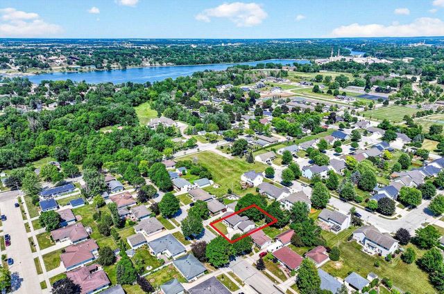 513 JEFFREY STREET, Combined Locks, WI 54113