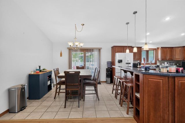 3179 S Davis Drive, Beloit, WI 53511
