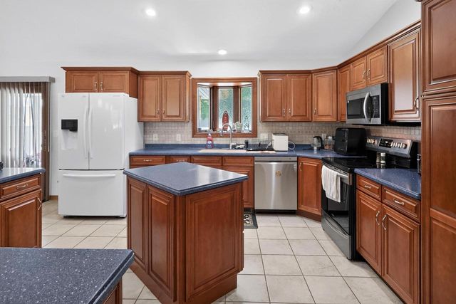 3179 S Davis Drive, Beloit, WI 53511