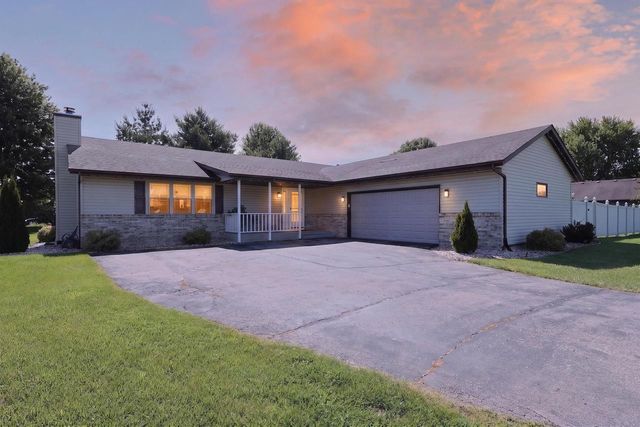 3179 S Davis Drive, Beloit, WI 53511