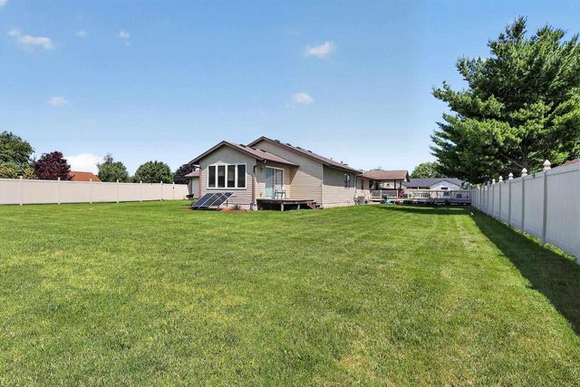 3179 S Davis Drive, Beloit, WI 53511