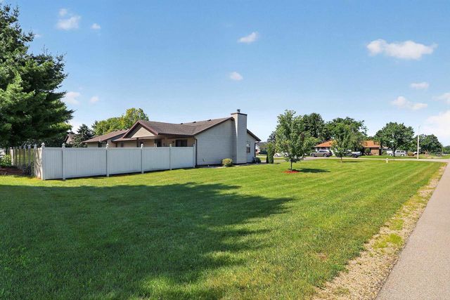 3179 S Davis Drive, Beloit, WI 53511