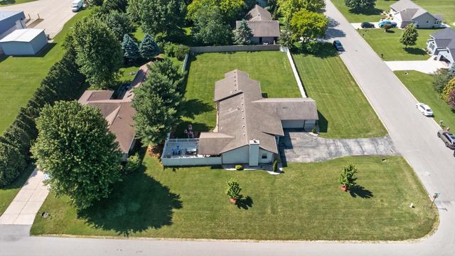 3179 S Davis Drive, Beloit, WI 53511