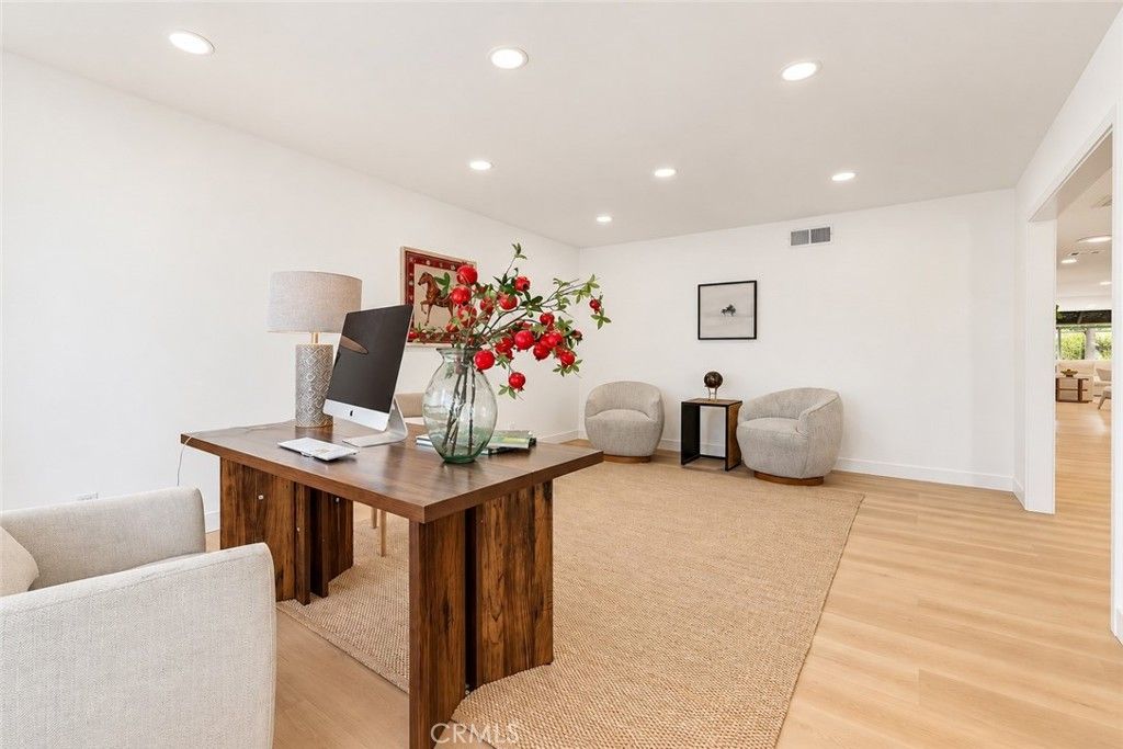 635 Plumer, Costa Mesa, CA 92627 — photo 3