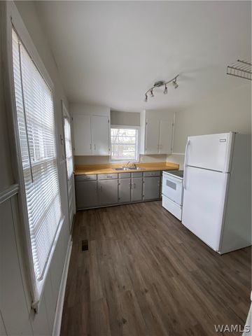 2828 2nd E B, Tuscaloosa, AL 35401