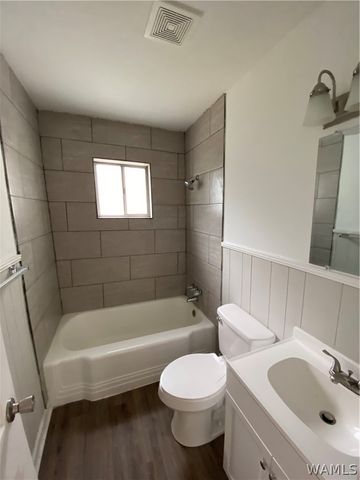 2828 2nd E B, Tuscaloosa, AL 35401