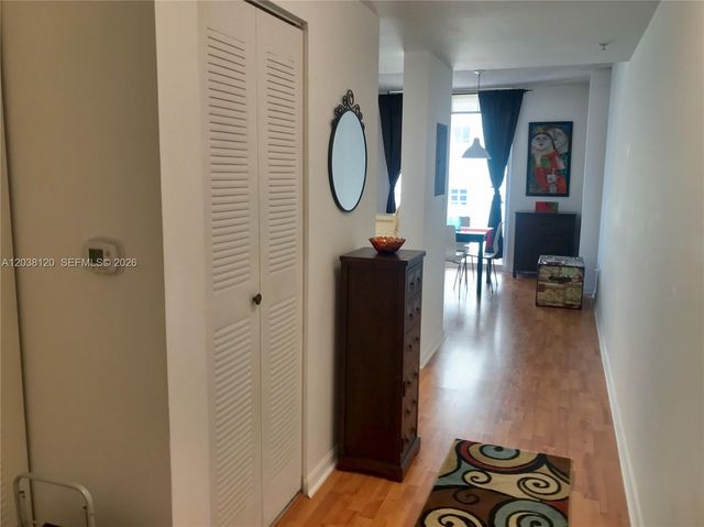 185 SE 14th Terrace 1401, Miami, FL 33131