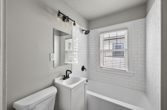 1148 Lane Place, Saint Paul, MN 55106