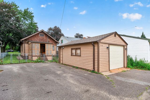 1148 Lane Place, Saint Paul, MN 55106