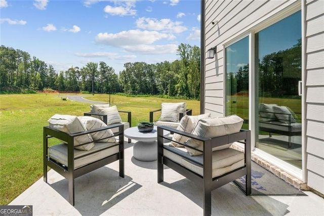 8042 Dickens Drive, Fairburn, GA 30213