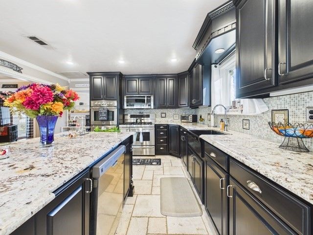 516 E 6th Street, Irving, TX 75060