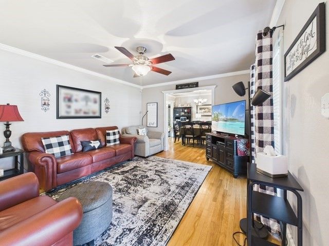 516 E 6th Street, Irving, TX 75060