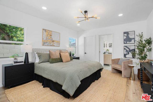 5418 S Rimpau Boulevard, Los Angeles, CA 90043