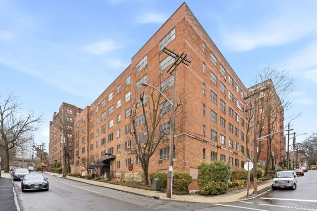 25 Franklin Avenue 4C, White Plains, NY 10601