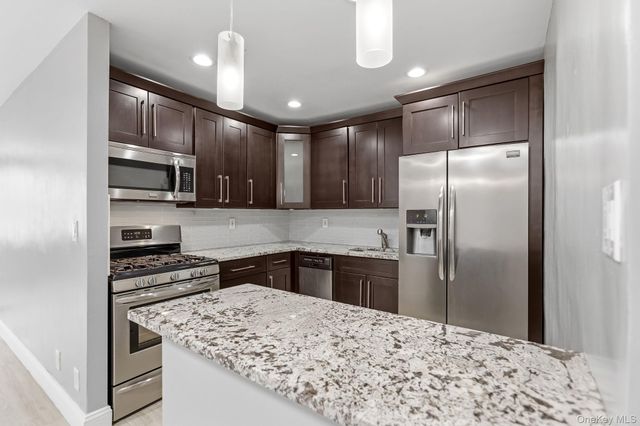 25 Franklin Avenue 4C, White Plains, NY 10601