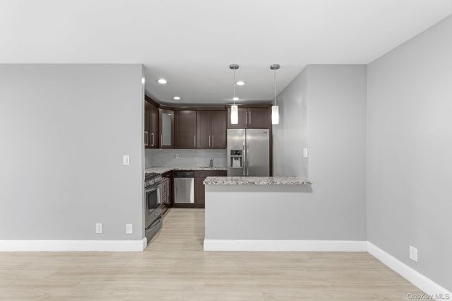 25 Franklin Avenue 4C, White Plains, NY 10601