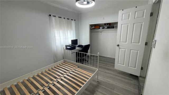 1043 NW 2nd St 2, Miami, FL 33128
