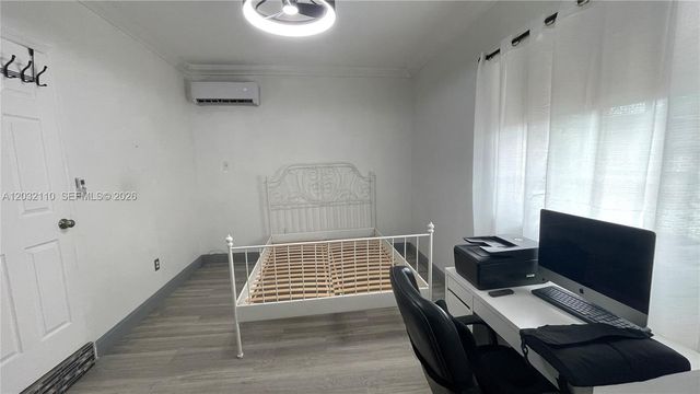1043 NW 2nd St 2, Miami, FL 33128