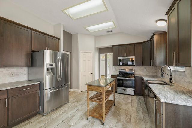 10118 Autumn Way Court, Houston, TX 77064