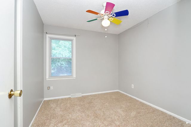 1300 Frontier Lane, Manhattan, KS 66503