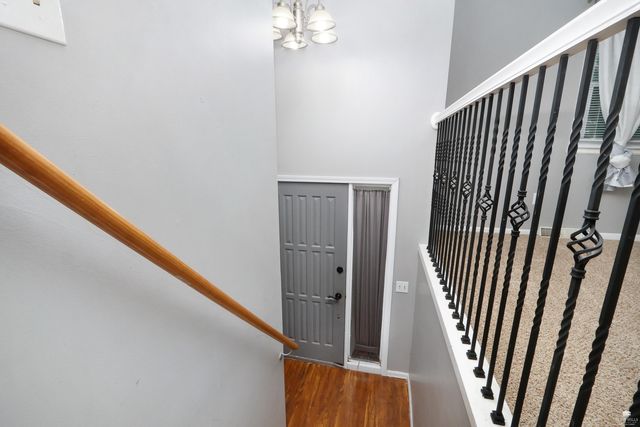 1300 Frontier Lane, Manhattan, KS 66503