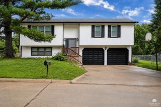 1300 Frontier Lane, Manhattan, KS 66503