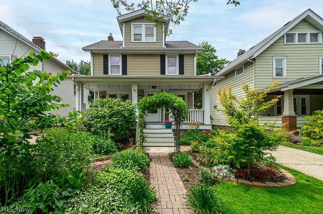 2222 Wyandotte Avenue, Lakewood, OH 44107