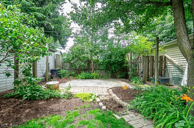 2222 Wyandotte Avenue, Lakewood, OH 44107