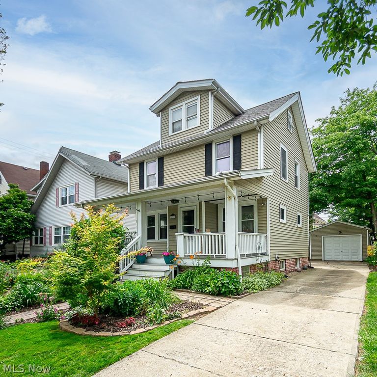 2222 Wyandotte Avenue, Lakewood, OH 44107