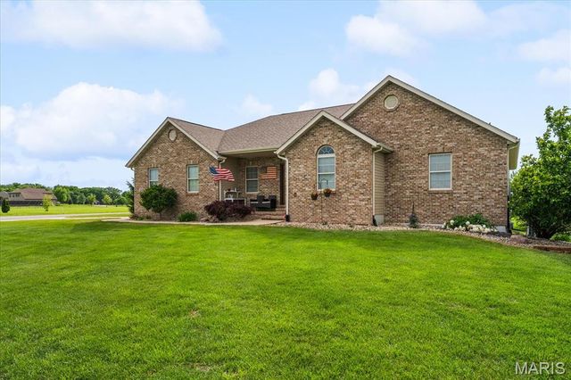 3527 Boomerang Drive, Marine, IL 62061