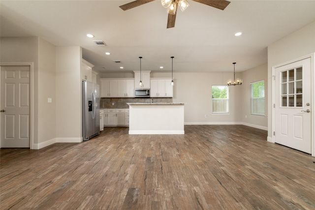 405 Titus Drive, Springtown, TX 76082