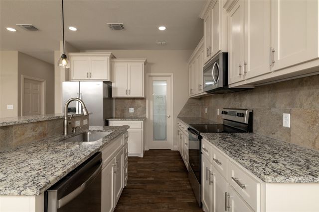 405 Titus Drive, Springtown, TX 76082
