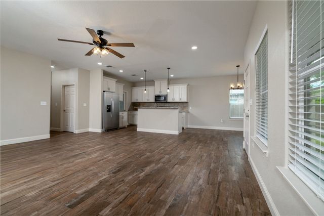 405 Titus Drive, Springtown, TX 76082