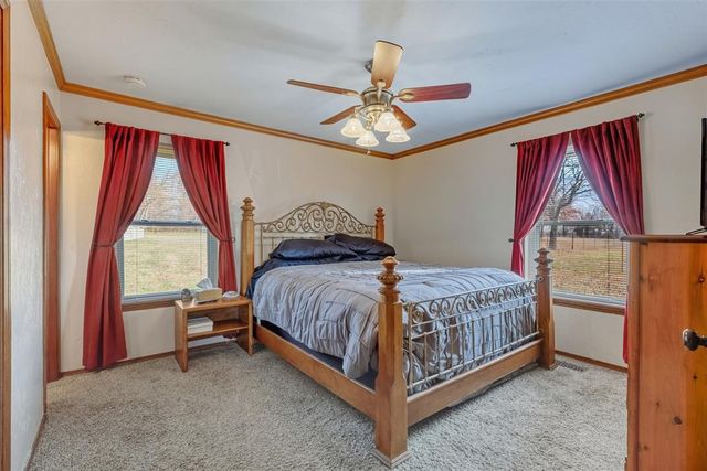 3412 S Division Street, Guthrie, OK 73044