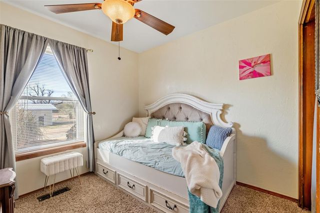 3412 S Division Street, Guthrie, OK 73044