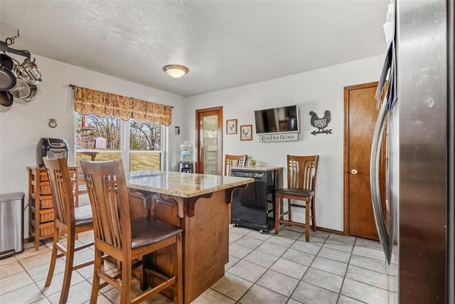 3412 S Division Street, Guthrie, OK 73044