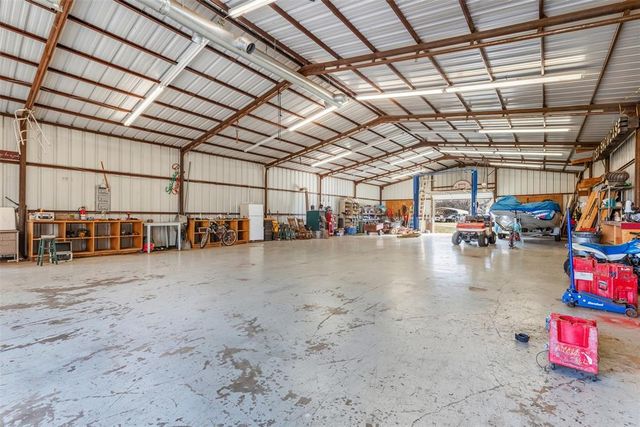 3412 S Division Street, Guthrie, OK 73044