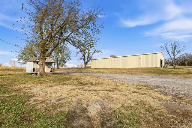 3412 S Division Street, Guthrie, OK 73044