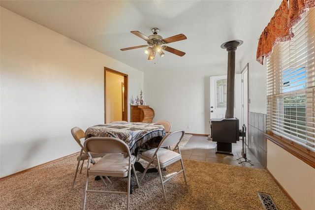 3412 S Division Street, Guthrie, OK 73044