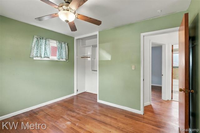 26391 Margareta, Redford, MI 48240