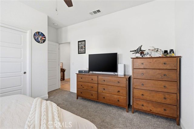 2587 W Heather, Hanford, CA 93230