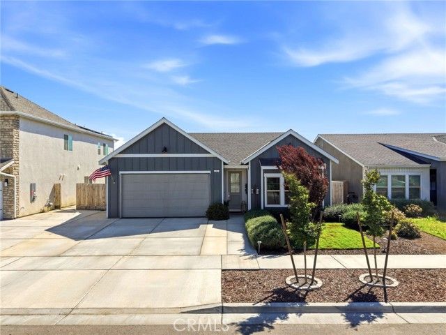 2587 W Heather, Hanford, CA 93230