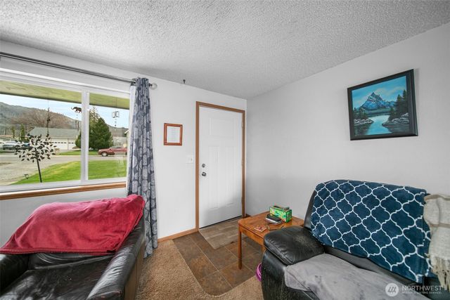 1229 Malaga Avenue, Wenatchee, WA 98801