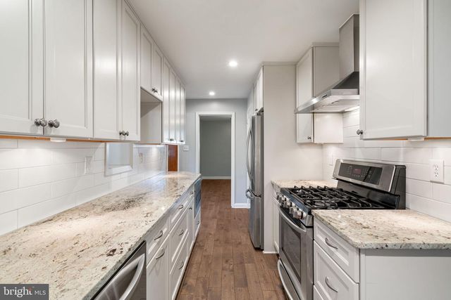 7222 WAYNE DR, Annandale, VA 22003