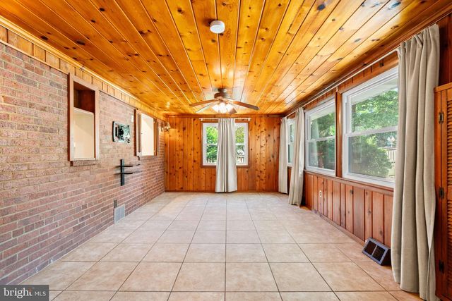 7222 WAYNE DR, Annandale, VA 22003