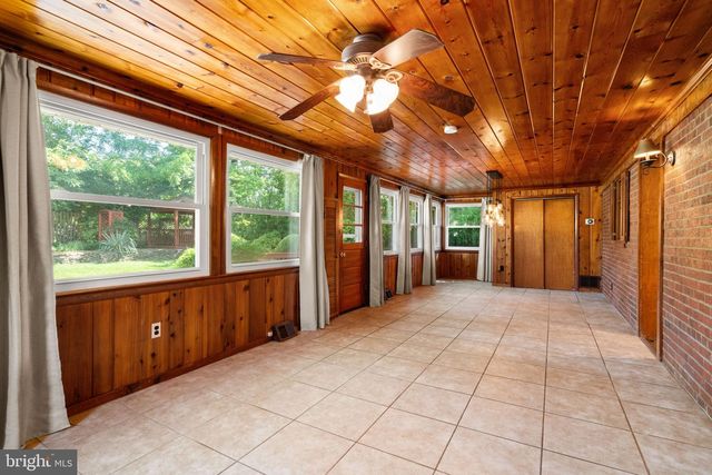 7222 WAYNE DR, Annandale, VA 22003