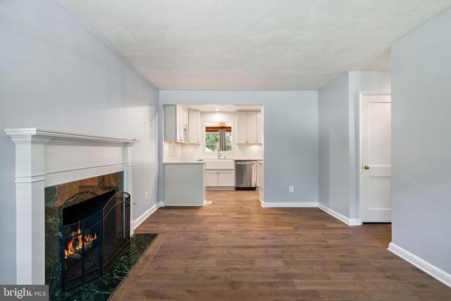 7222 WAYNE DR, Annandale, VA 22003